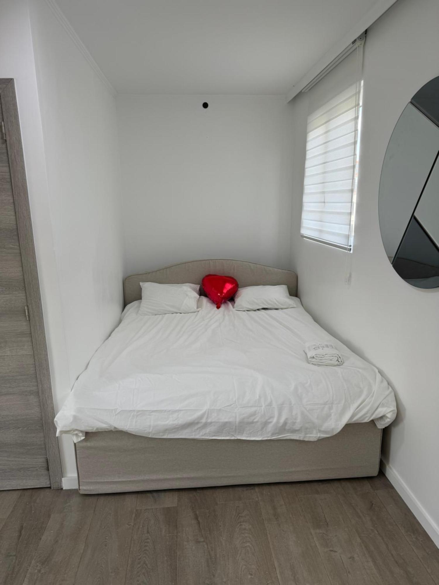 Qozyroom Machelen Exteriör bild